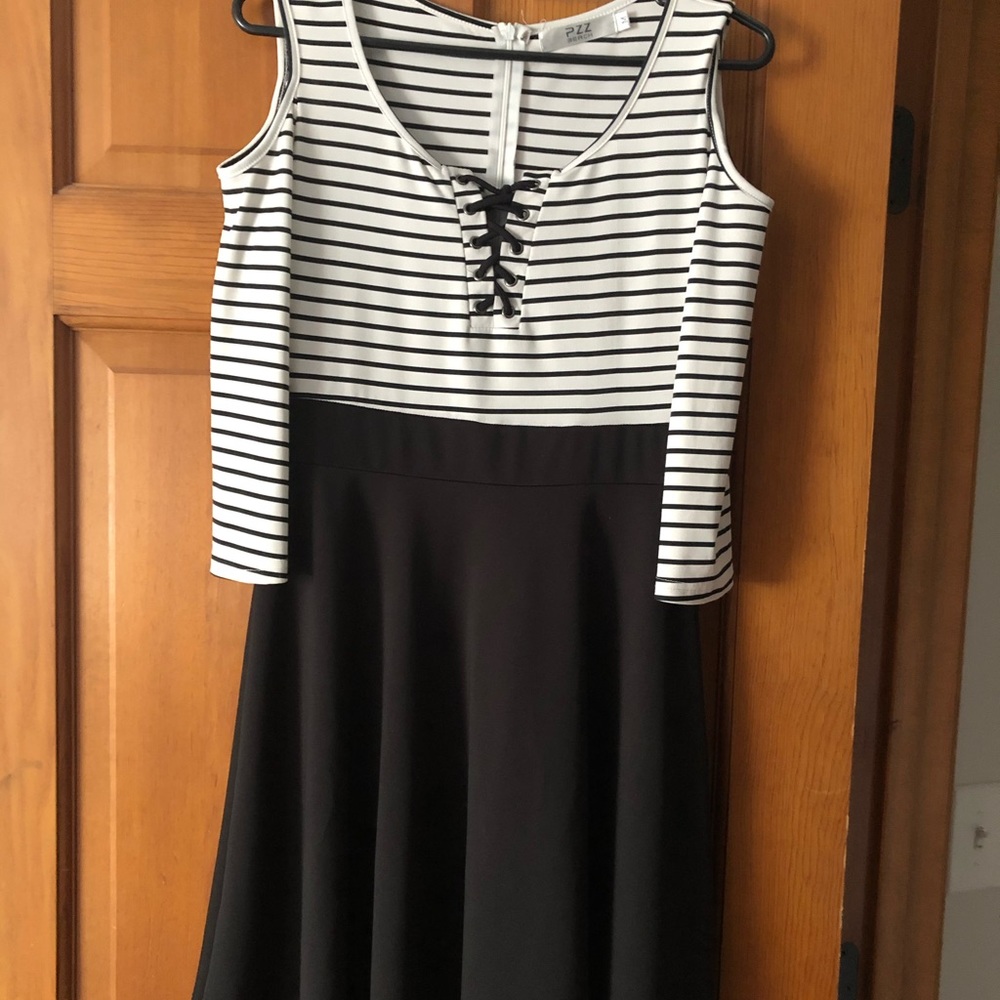 Cute flowy dress
